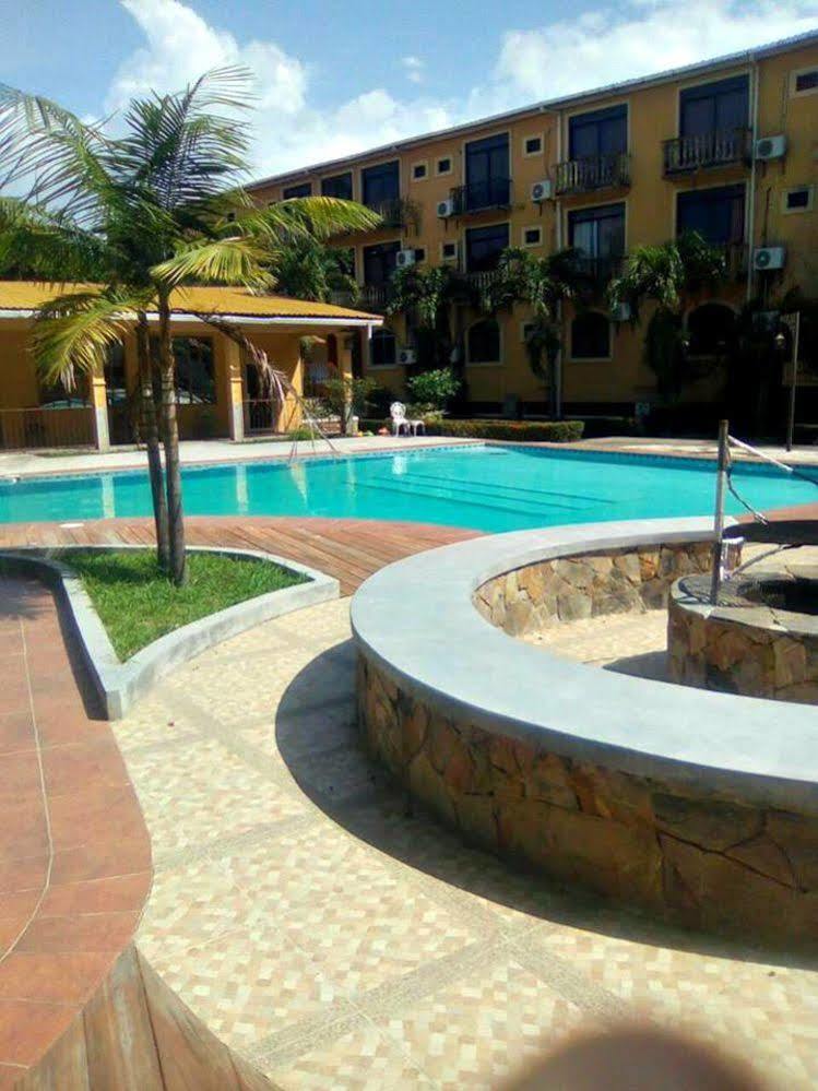 Hotel Molina La Ceiba Exterior foto